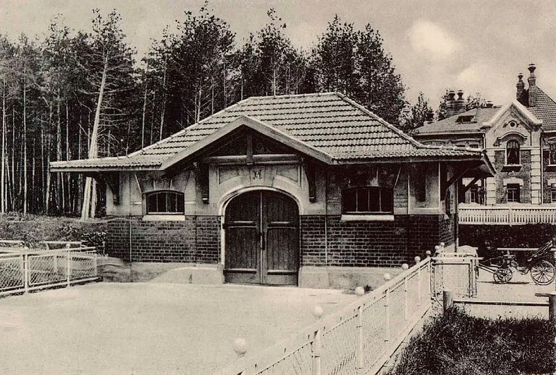 Станция Серебряный Бор. Пакгауз. Фото 1907–1908 годов